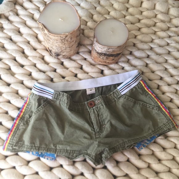 Free People Army Green Shorts With Rainbow Side Stripes Size 2 - Picture 1 of 7